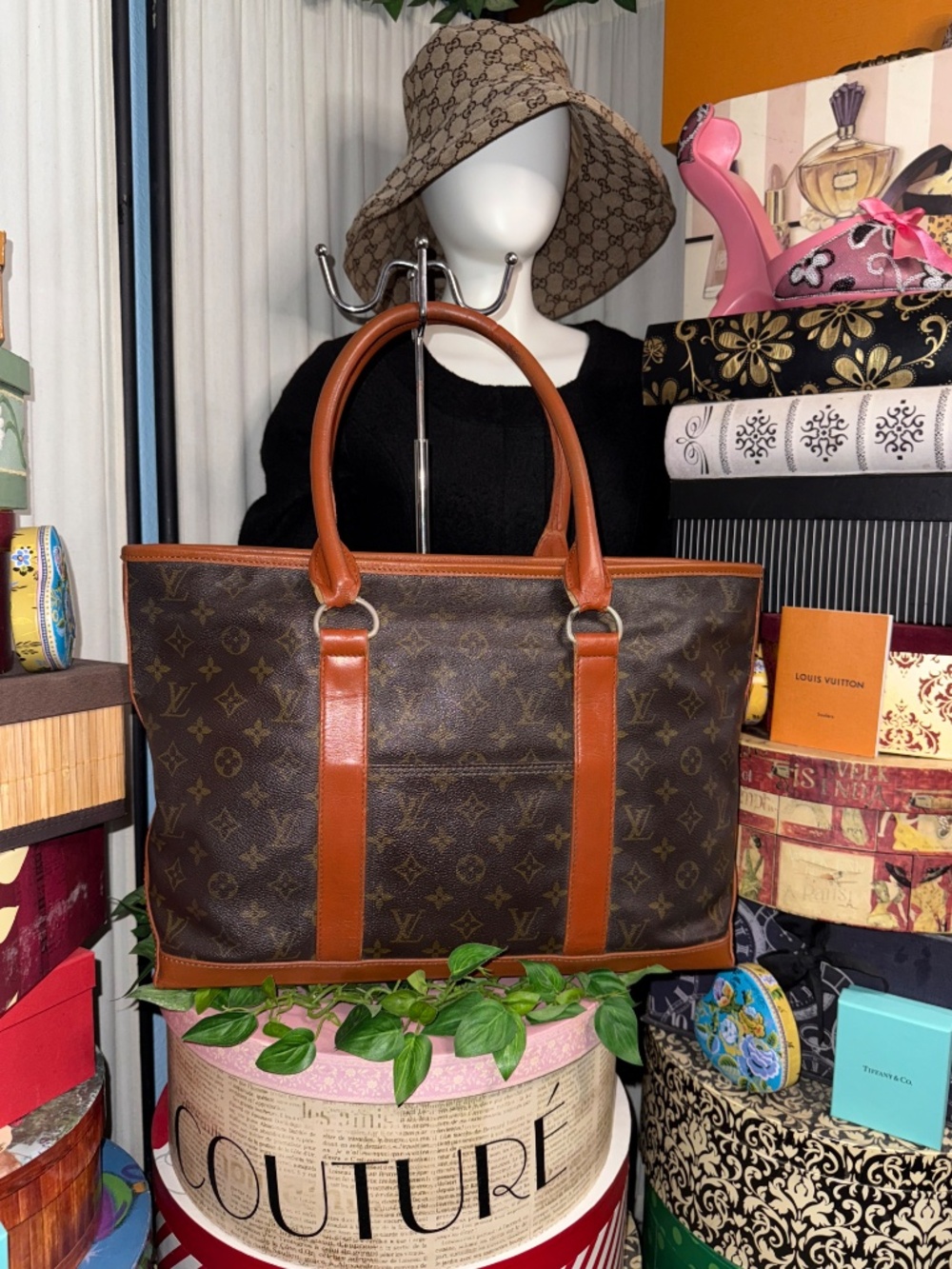 LOUIS VUITTON LARGE MONOGRAM FRENCH TOTE! - Picture 17 of 17